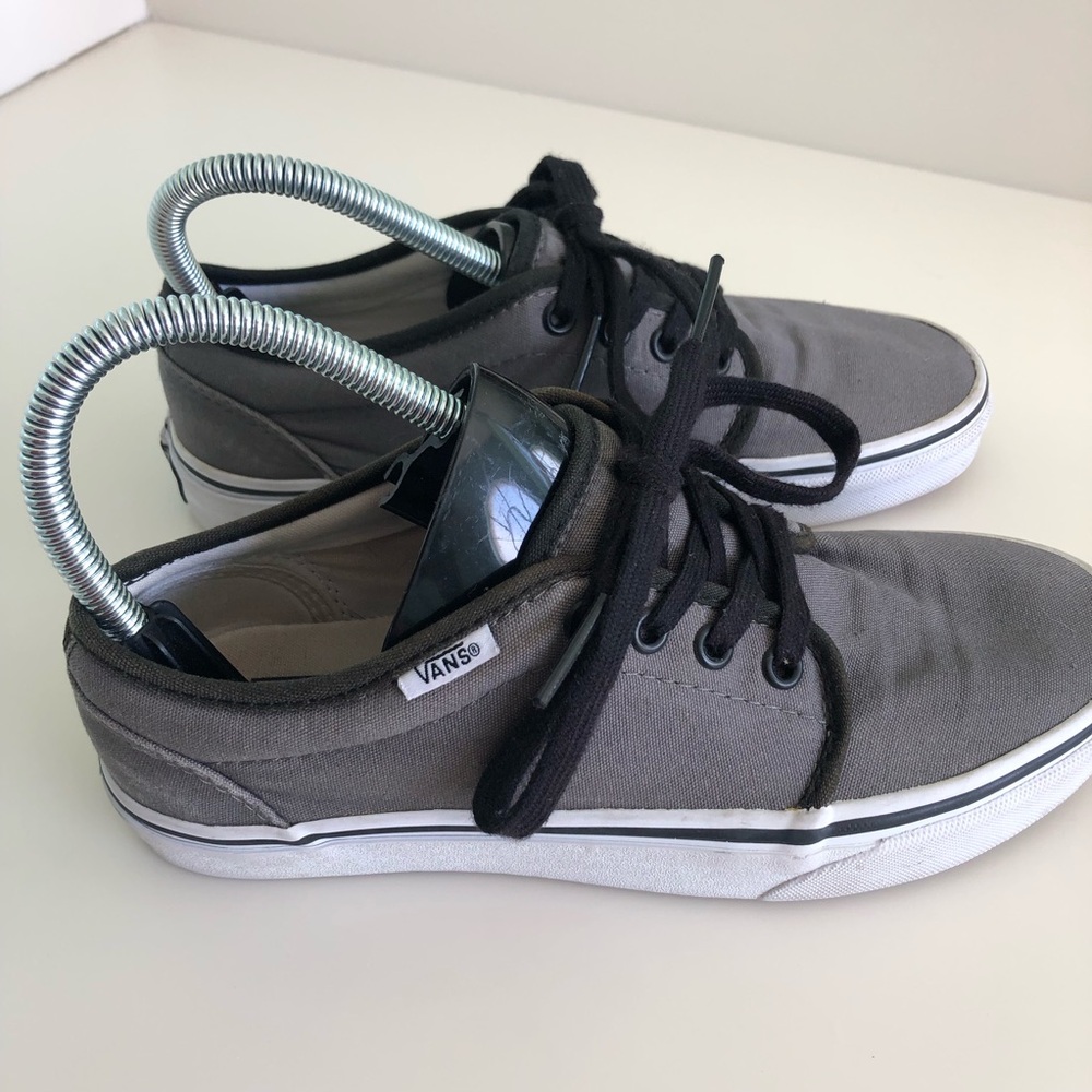 Vans Mens Shoes 5.5. Womens 7 Vulcanized Gray Low Canvas Sneakers Trainers